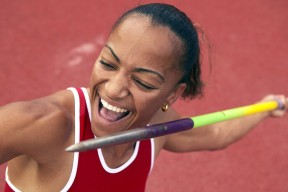 开云体育-“高新体育中心：健力赛选手刷新纪录，力量与技巧的完美结合”